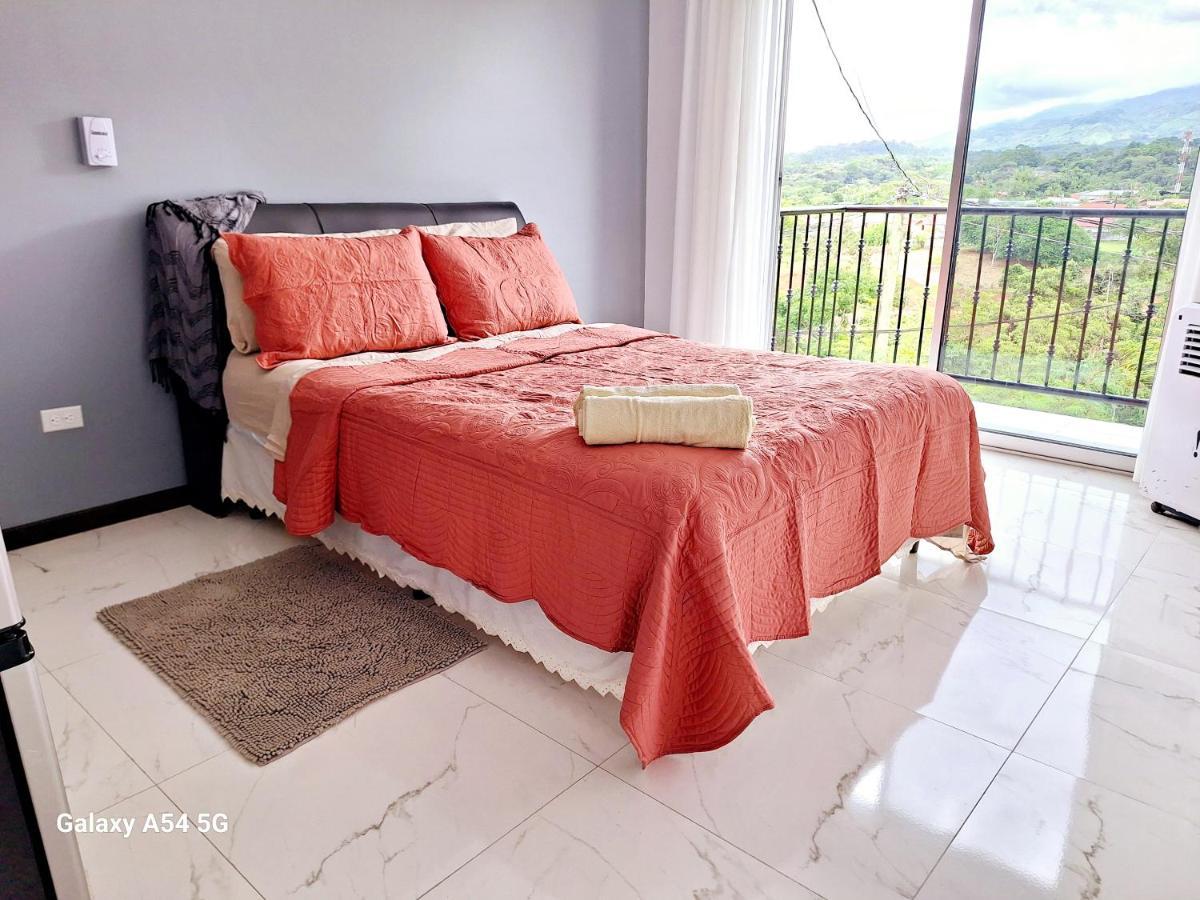 Hostel Victoria House San Isidro De El General Zewnętrze zdjęcie
